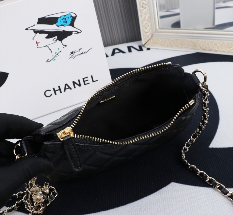 Ch**el hobo bags